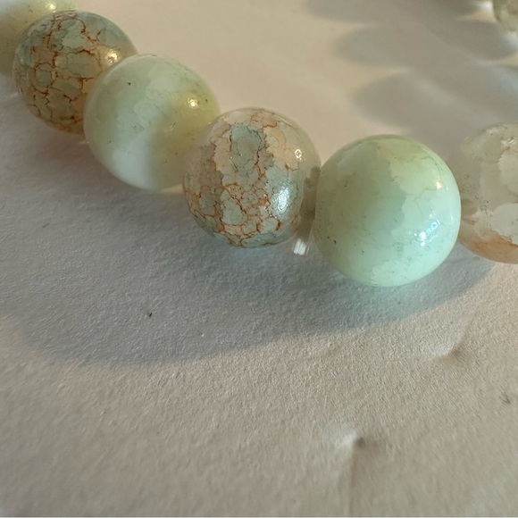 Beautiful Beaded Bracelet - Picture 4 of 5